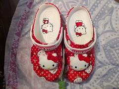 Crocs Hello Kitty Kids Red/White Polka Dot Clogs Slip-On Straps US 8
