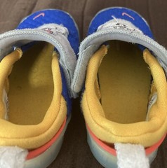 Nike LeBron Bugs Bunny Tune Squad Space Jam Toddler Shoes. Size 7. Blue/ Yellow