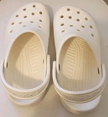 Crocs Classic Clogs Kids J2 White Cutout Heel Strap Comfort Casual Shoes