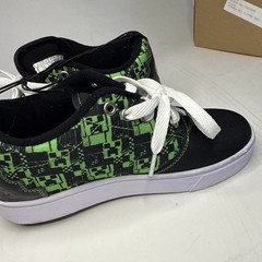 Heelys X Minecraft – Pro 20 Skate Sneaker – Youth 2