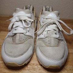 Nike Huarache Run Low White Pure Platinum 654275-110 | Unisex Kids Size 5Y Used