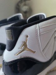 Jordan Air Jordan 11 Retro High Top White/Black Sneaker 6Y 378038-170