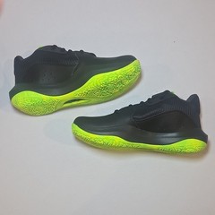 Under Armour UA PS Lockdown 7 Kids‘ Basketball Sneakers Black Neon Green 3Y