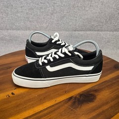 Vans Ward Low Top Black White Suede Canvas Kids Youth Size 5.0 Sneakers