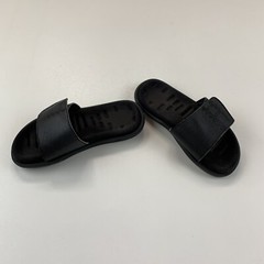UNDER ARMOUR GS MERCENARY SLIDE 3025048 Youth Size 3