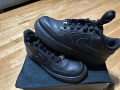 Nike Air Force 1 Low Black Leather Lace-Up Sneaker Unisex Kids US 4 NWOB