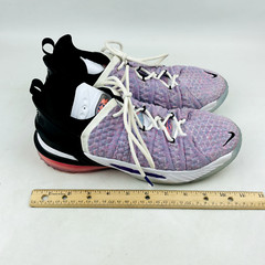 Nike Big Kid’s Lebron 18 GS Graffiti Basketball Shoes Youth 7 Purple CW2760-900