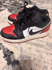Nike Air Jordan 1 Low Top GS BlaWhite Fire Red Shoes 553560-063 Youth Size 5Y