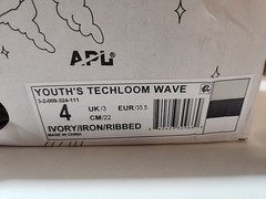 APL TechLoom Wave IVORY / IRON / Ribbed Youth Size 4 NEW with box free ship!