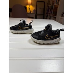 Nike Flex Runner 2 Toddler 7C Black Gold Slip On Sneakers DJ6039-007