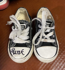 Kids Black/White Canvas Low Top Lace-Up Sneakers EU 21 US 5 Casual Rubber Sole