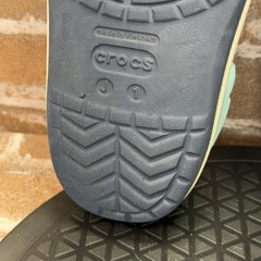 Crocs Crocband Classic Navy Light Blue Slip On Clogs Girls Youth Size 1Y