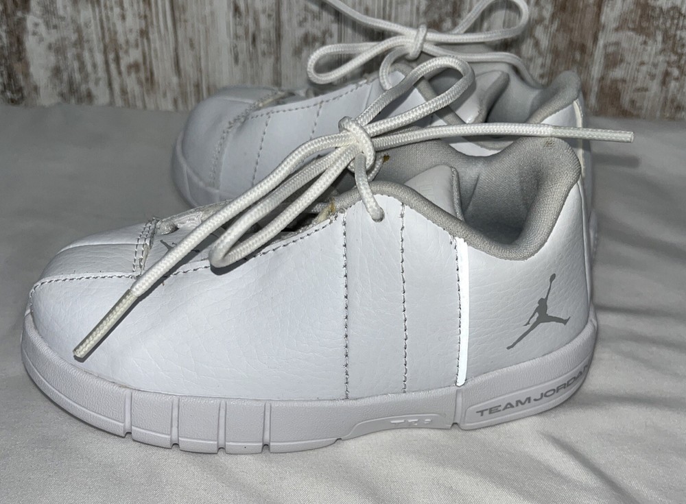 Nike Air Jordan Team Elite TE 2 Low Little Kids Size 7C White Shoes AO2101-100