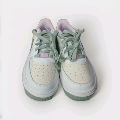 Size 3.5 (GS) – Nike Air Force 1 LV8 Low Muted Green