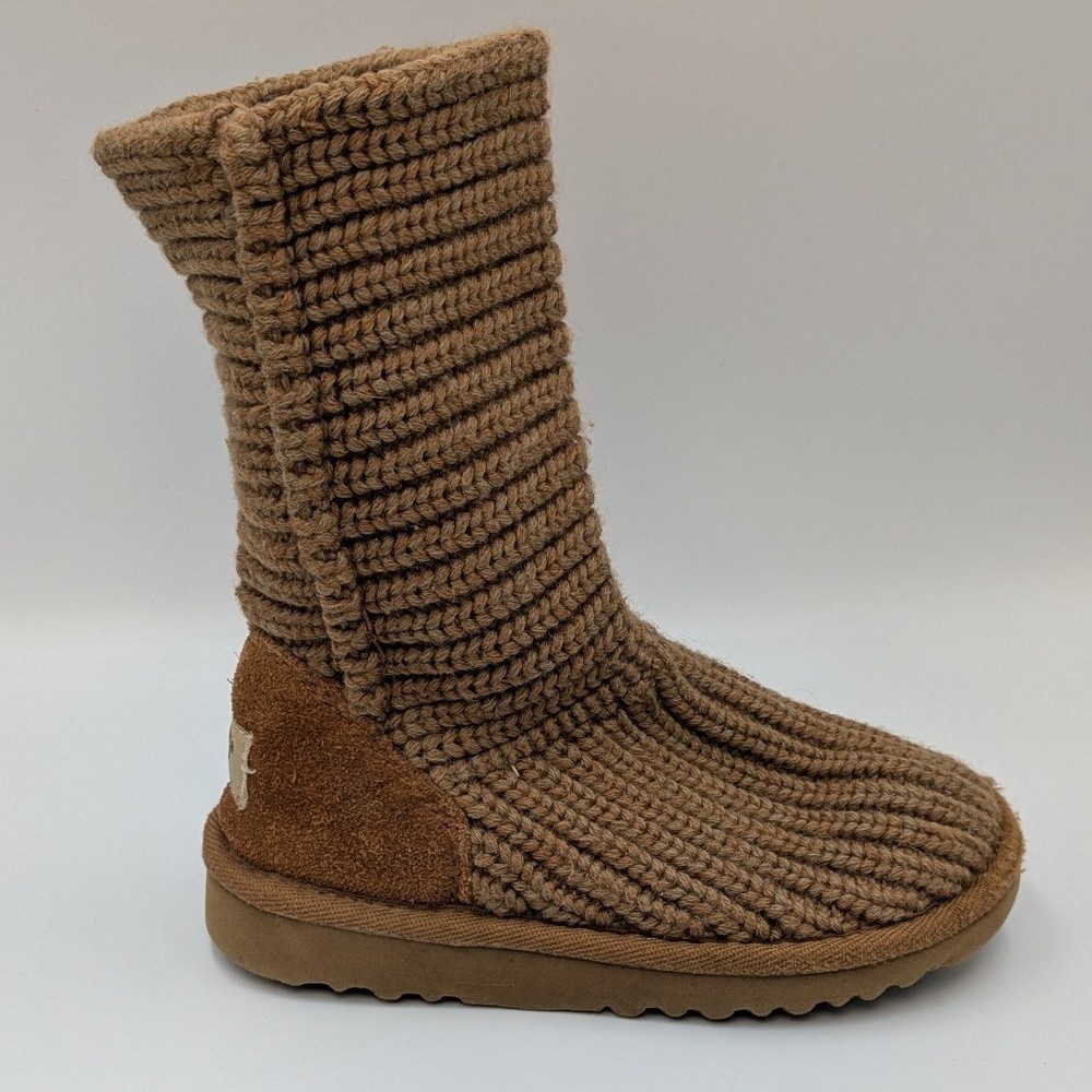 UGG Australia Classic Cardy Knit Boots Chestnut Brown Kids Size 10 Winter