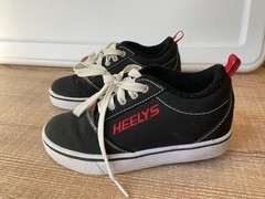 Heelys Size 2 Youth Black White Canvas Rubber Sole Skate Shoes