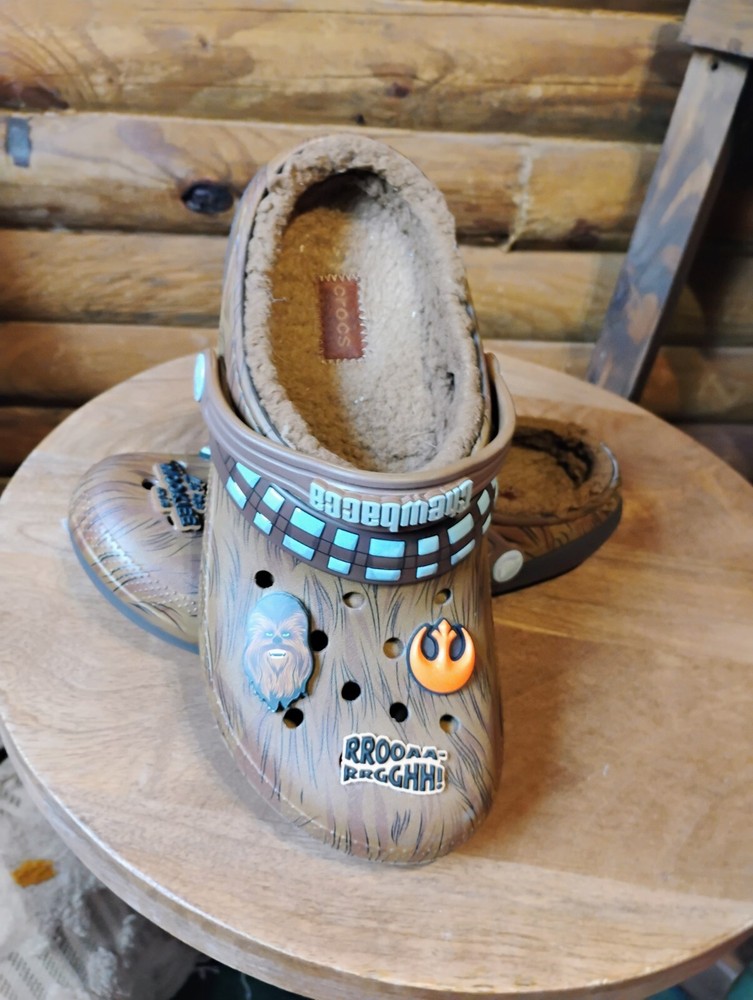 Star Wars Chewbacca Crocs , Classic Lined Clogs, Youth Size J5