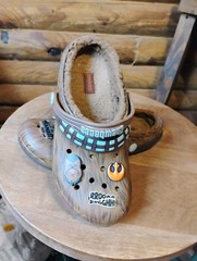 Star Wars Chewbacca Crocs , Classic Lined Clogs, Youth Size J5