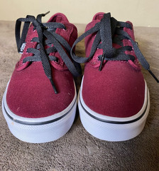 Vans Atwood Low Top Canvas Sneaker Oxblood / White Youth 4.5/ Woman 6.0 NEW