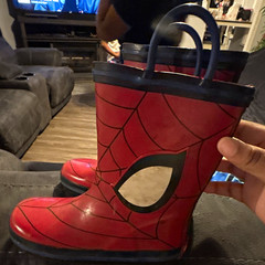 Marvel Spider-Man Unisex Kids Pull-On Rubber Rain Boots Size 10 Red/Black