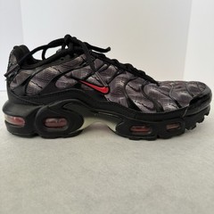 Nike Air Max Plus TN Topography Pack Black & White 7Y Running Shoes DJ4622-001
