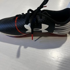 Under Armour Spotlight Turf Soccer Cleats Youth Sz 4 Black/White/orange