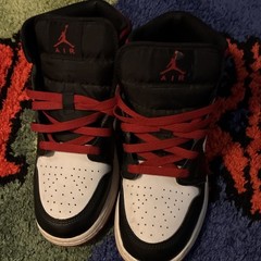 Red Air Jordan 1 Low Kids 6.5Y Black/White/Red Leather Sneakers DQ8423-106
