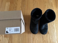 UGG Kids Classic II Boot Black Short Boots Size 3 1017703K