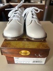 Footmate Todd white baby size 6 Classic Hard Bottom Hi Top Dress New