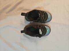 Nike Air Max Axis Premium Throwback Future 5C 555088-403