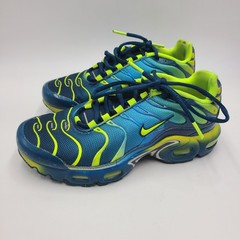 NIKE AIR MAX PLUS GS TEAL GRADIENT BLUE VOLT HERO FORCE Size 4Y CT0962-401