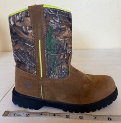 Magellan Outdoors Kids‘ Boone Realtree Edge Camouflage Pattern Boots Size 10Y