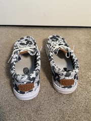 Hey Dude Wally Disney Mickey Mouse Graphic Print Canvas Slip-On Gray Size J2