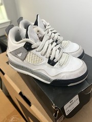 Jordan 4 Retro BP 11C Cement Grey