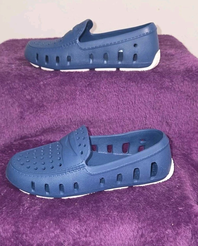 Floafers Prodigy Driver Kid’s Loafers Navy Peony Slip-On Water Shoes Size C9