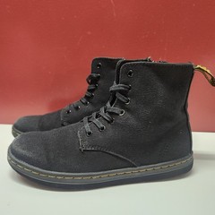 Dr. Martens MARLEY Black Canvas High Top Ankle Boots Side Zip Size 2 US – AW004