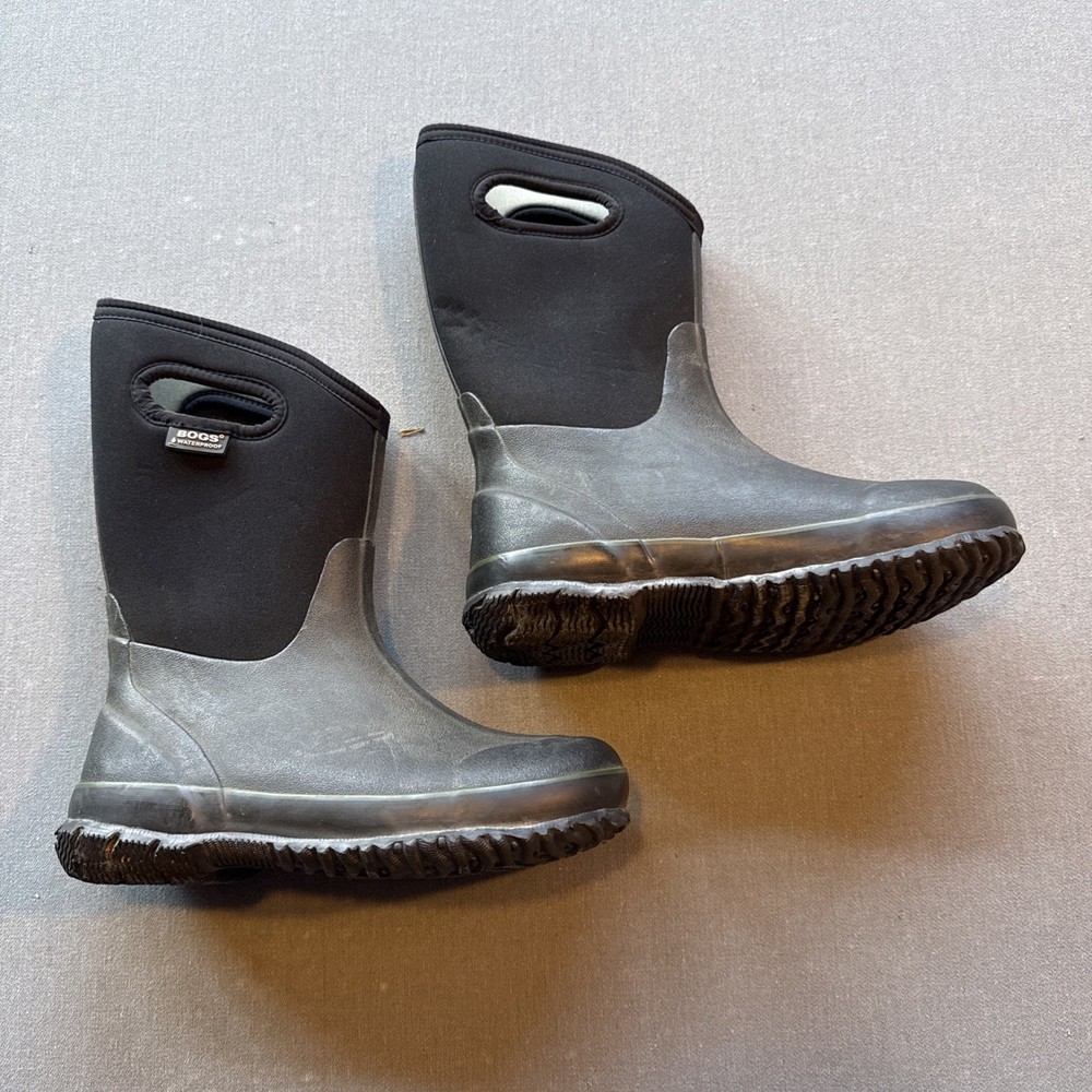 Bogs Classic High Handle Boots Youth 5 Winter Chore Rain Mud 52065 001 Black