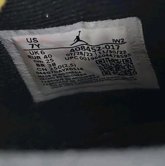 Air Jordan 4 Retro Thunder 2023 GS Black B-Grade Kids Shoes Sz 7Y (408452-017)
