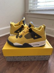 Size 7 (GS) – Jordan 4 Retro 2021 Mid Light