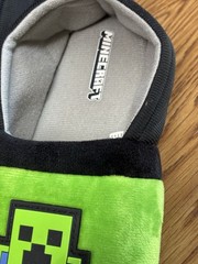 Minecraft Creeper House Slippers Size 4-5 Green/ Black Upraised Creeper Design