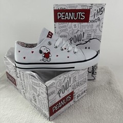 Peanuts Snoopy Hearts White Canvas Valentines Day NWT Size 1 Kids Youth Shoes