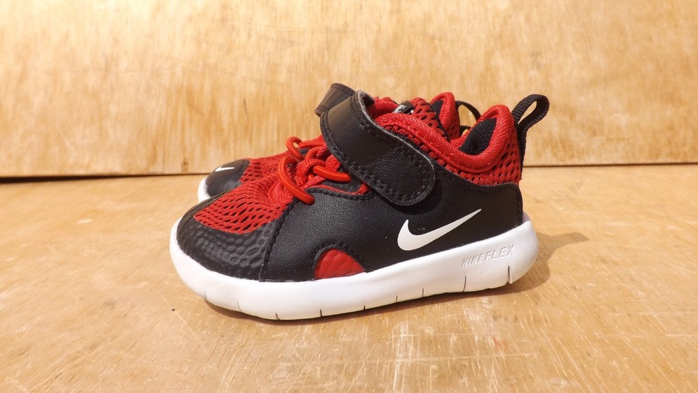 Size 5c – Nike Flex Contact 3 Running Sneakers – Red/Black