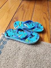 Old Navy Sandals Youth 7 Blue Shark Slip On Slides Summer Beach Outdoors