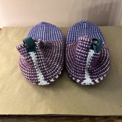 Bombas Gripper Slipper Socks Lined Kids Size 1-5 Knit Purple