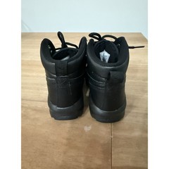 Nike Manoa Leather Boots Triple Black Kids Youth Size 4Y Hiking Boots