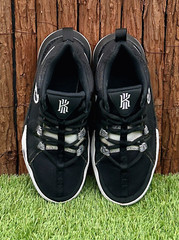 Nike Kyrie Flytrap 6 GS Kids ‚Black White‘ basketball US 4Y UK 3.5 EUR 36 23cm