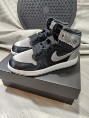 Jordan 1 Retro High OG (PS) Kids 13C Black/Grey/White FD5304-010