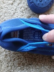 Vintage Thomas & Friends Thomas Tank Engine Blue Slip-On Kids Water Shoes US 3