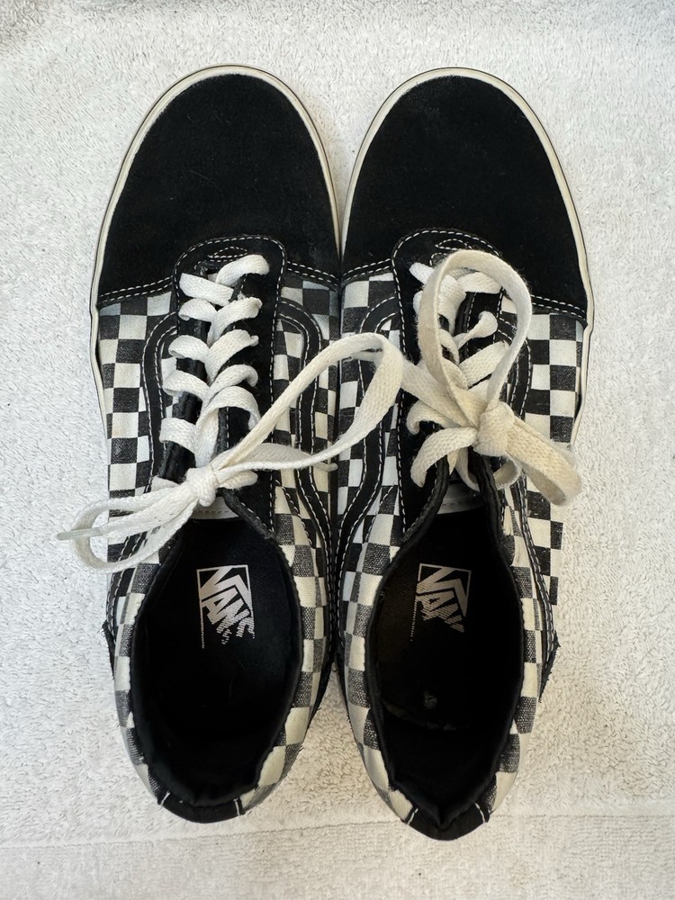 Vans Ward Checkerboard Black White Skate Shoes Sneakers Youth 7 Women’s 8.5