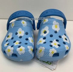 CROCS Kids Classic Littles Daisy Clogs Size C2/3 Blue Floral Slip On Sandals NEW